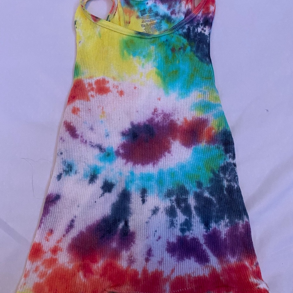 Y2K tye dye tank